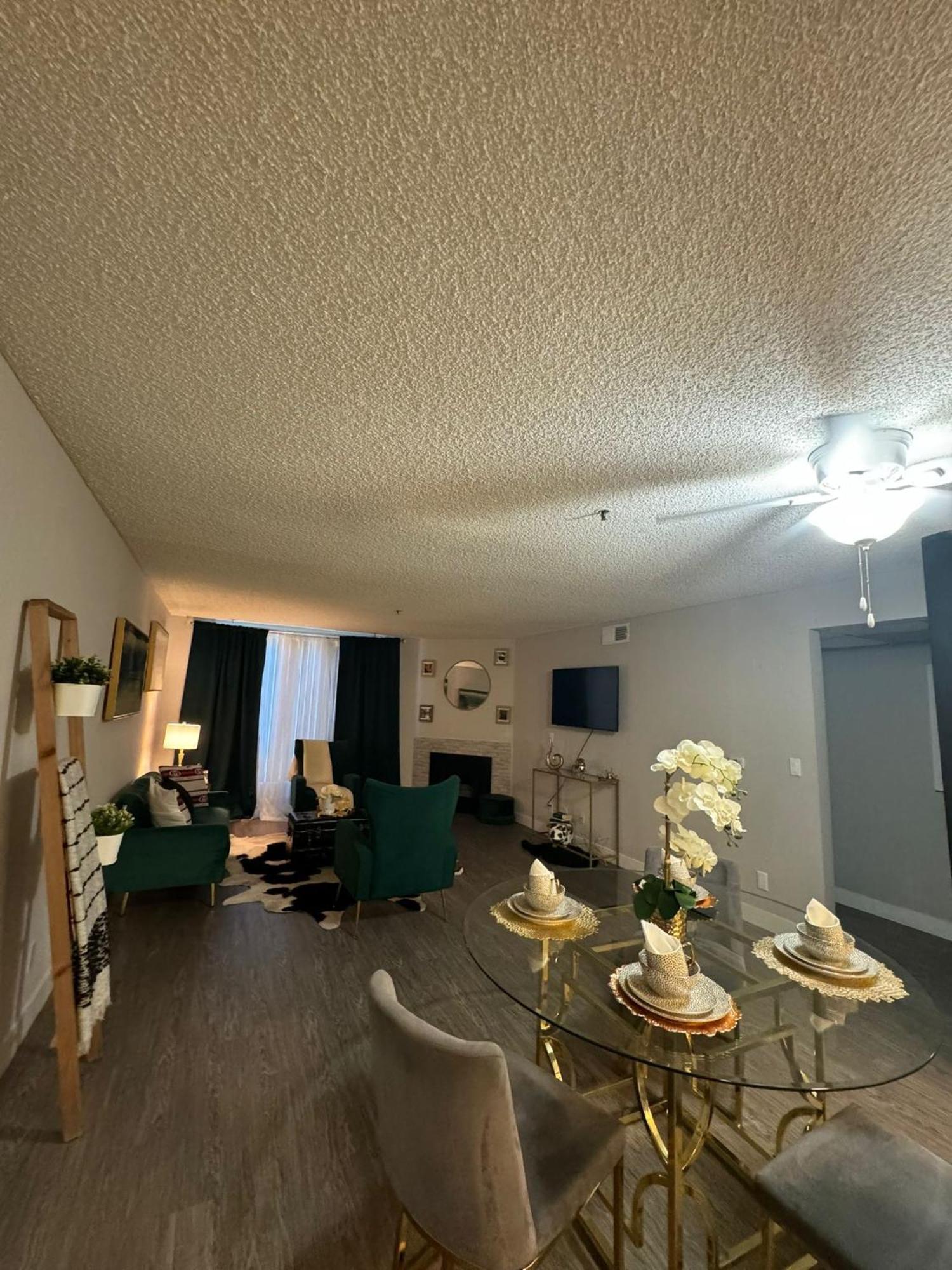 Hollywood Apartment Mario&Gucci With Pool Los Angeles Bagian luar foto